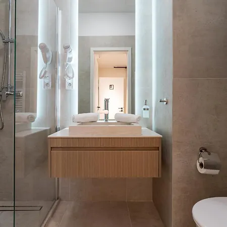 Lägenhet Limetree By Bqa Budapest